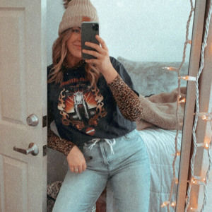 Meet your Posher, Julia